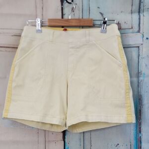 Spanx Stretch Twill Shorts 6 inch Pull On Shaping Soft Smooth Yellow